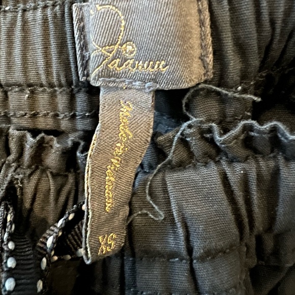 Black Jaanuu Front zipper scrub set - Picture 2 of 5